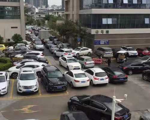 探寻古老疗法：沙疗的女性健康益处与体验分享